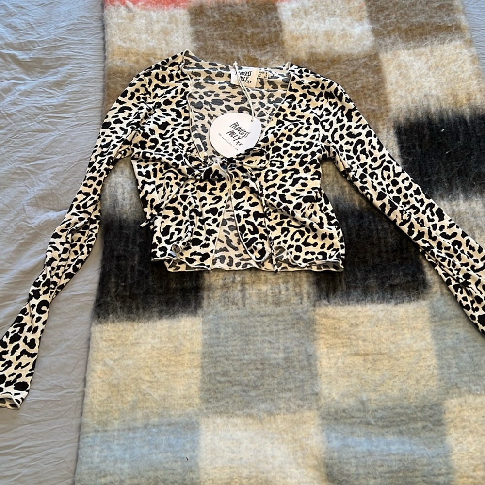 Cheetah long sleeve top